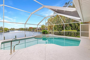 Pet Friendly Paradise with Heated Pool & Spa - Villa Tropic Holiday - Cape Coral